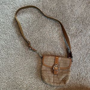 Coach vintage crossbody purse